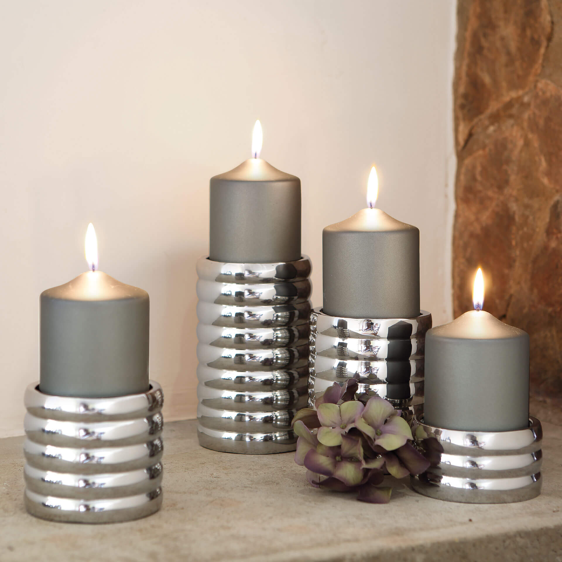 CANDLE metallic Stumpenkerze grau