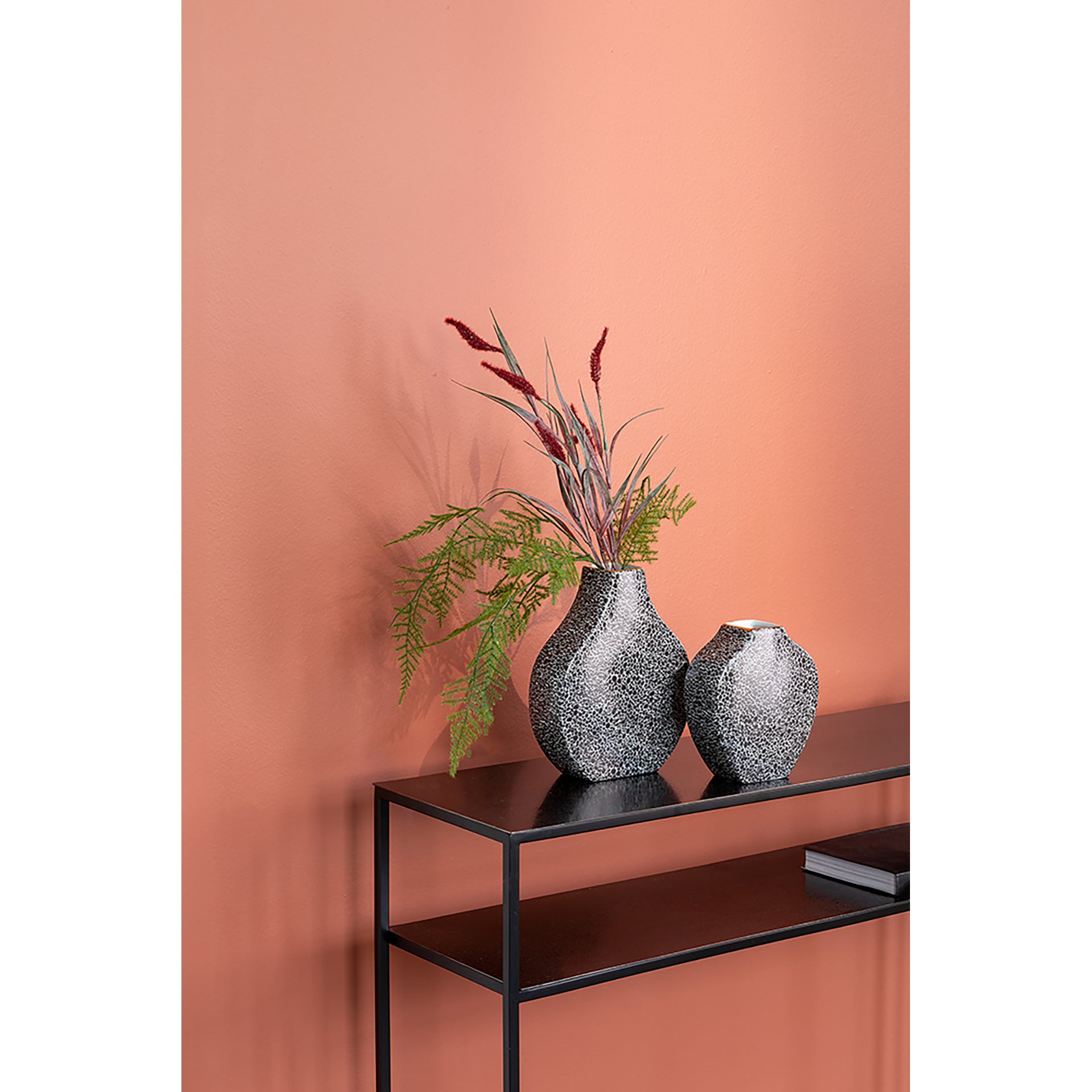 MINTA Vase schwarz-weiß