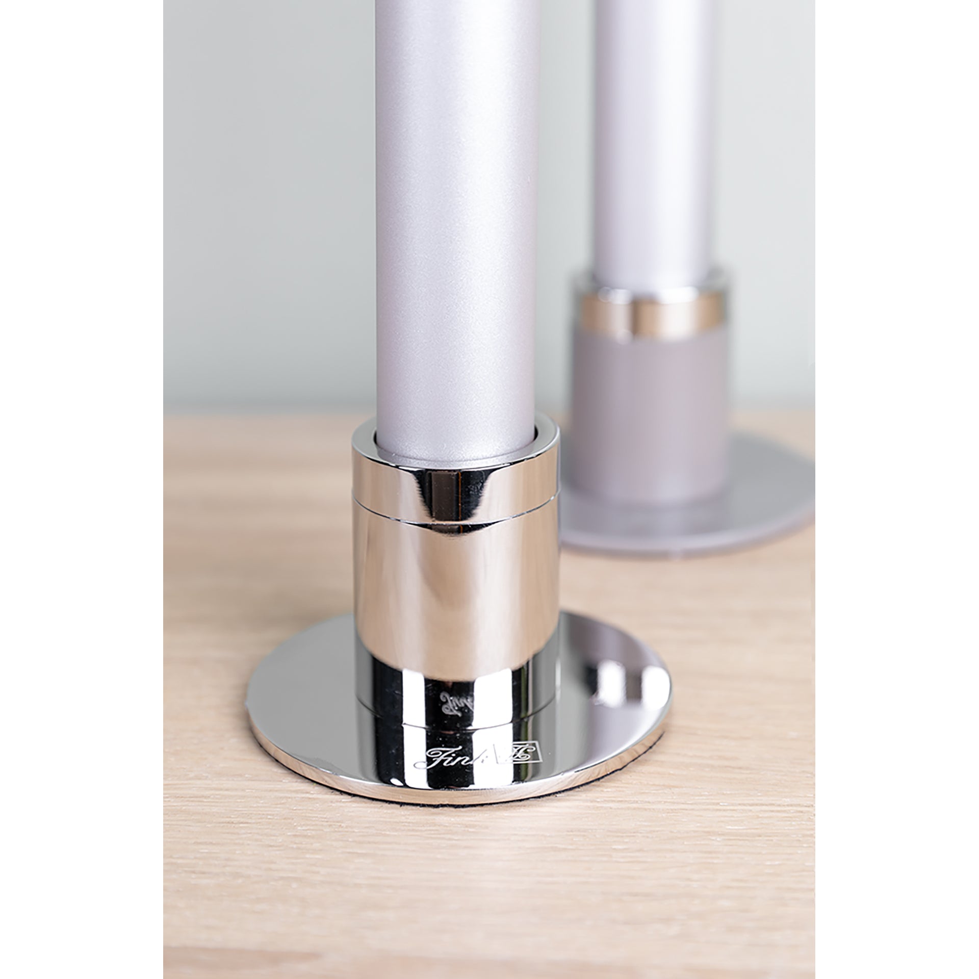 ENNO Leuchter silberfarben