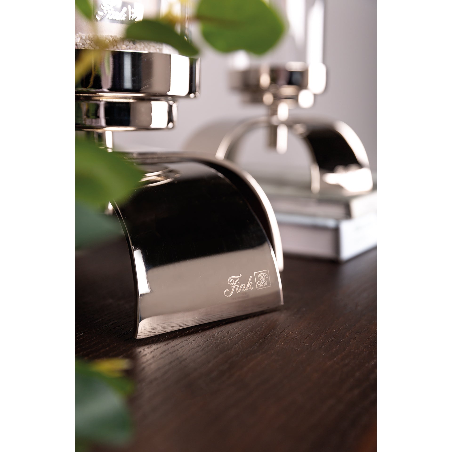 AARON Leuchter silberfarben