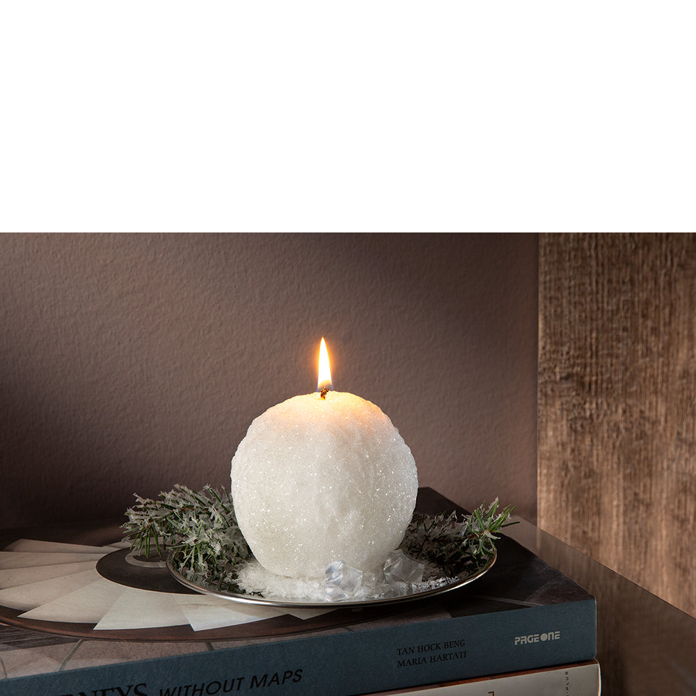 CANDLE Schneeball Kerze weiß
