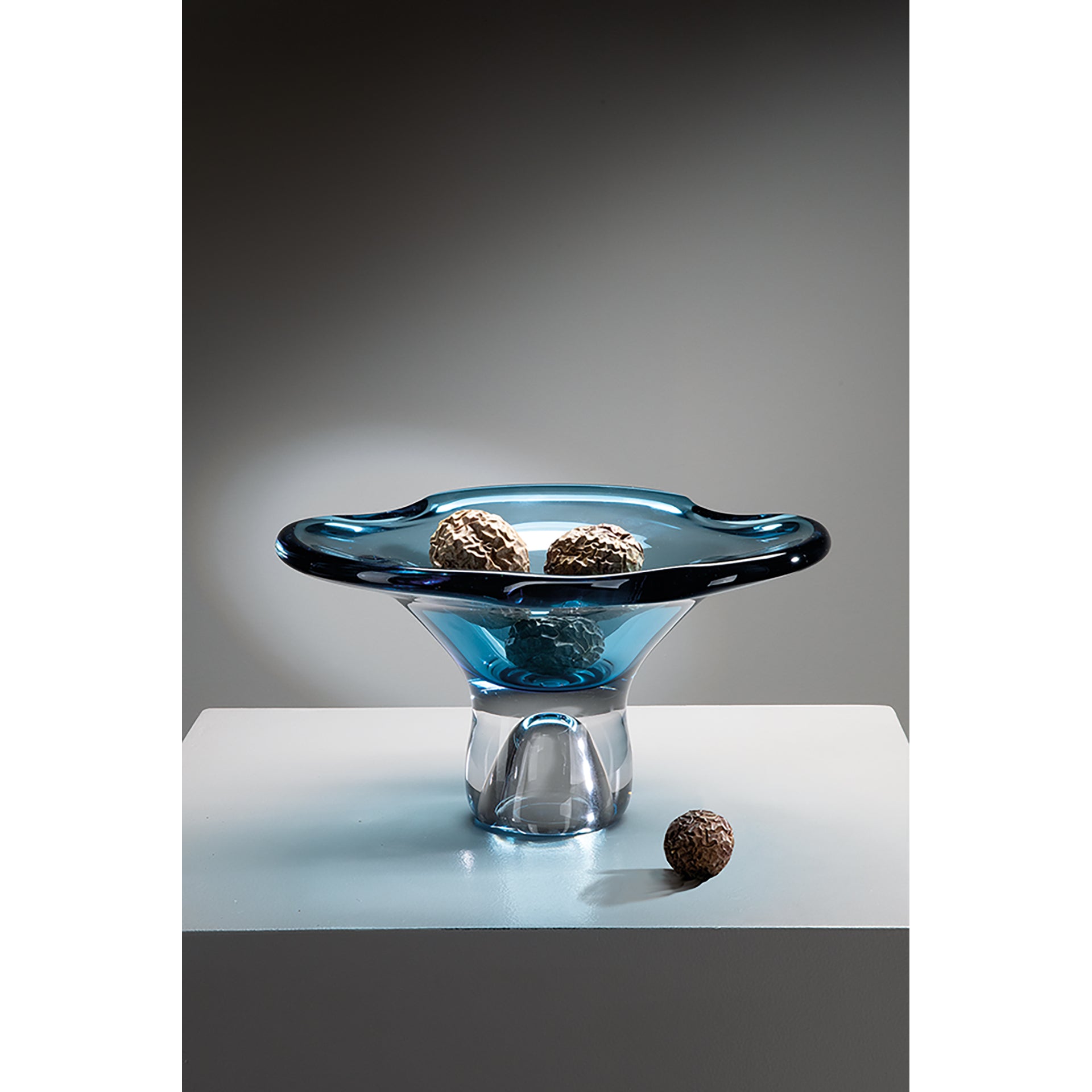 VALA Schale auf Fuß blau