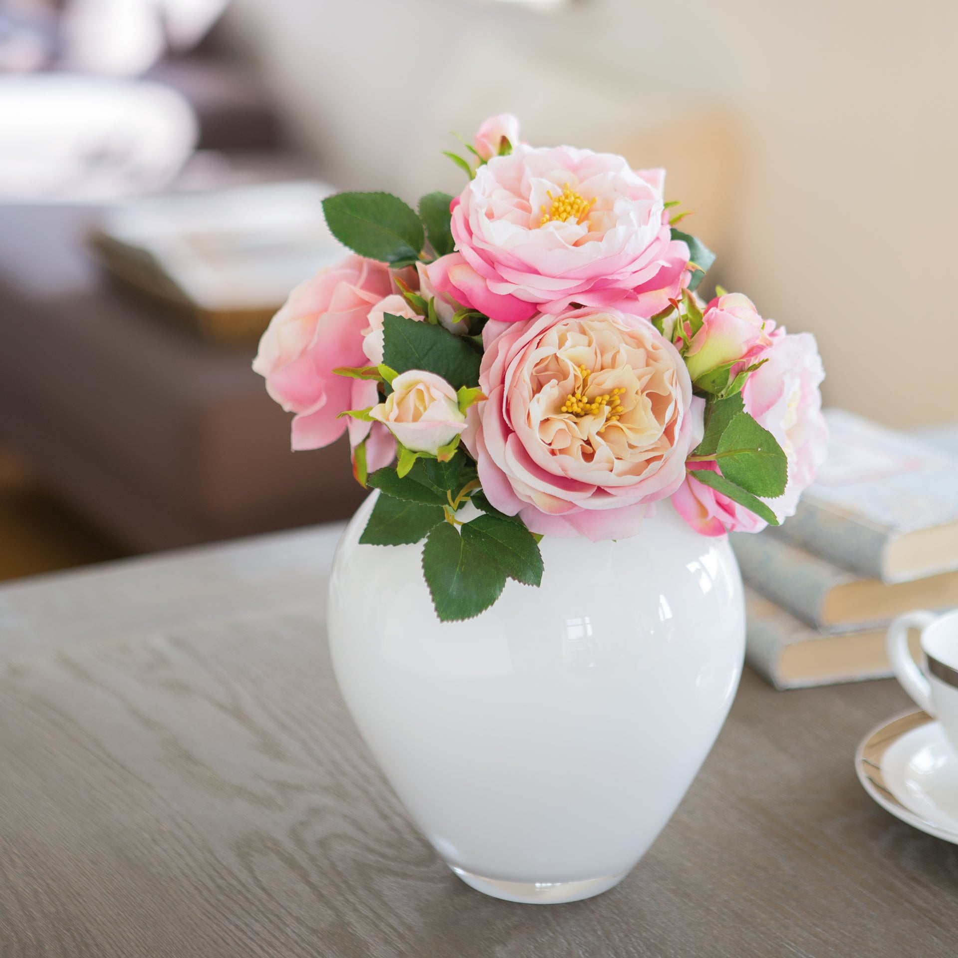 LIVIA Glasvase weiß opal