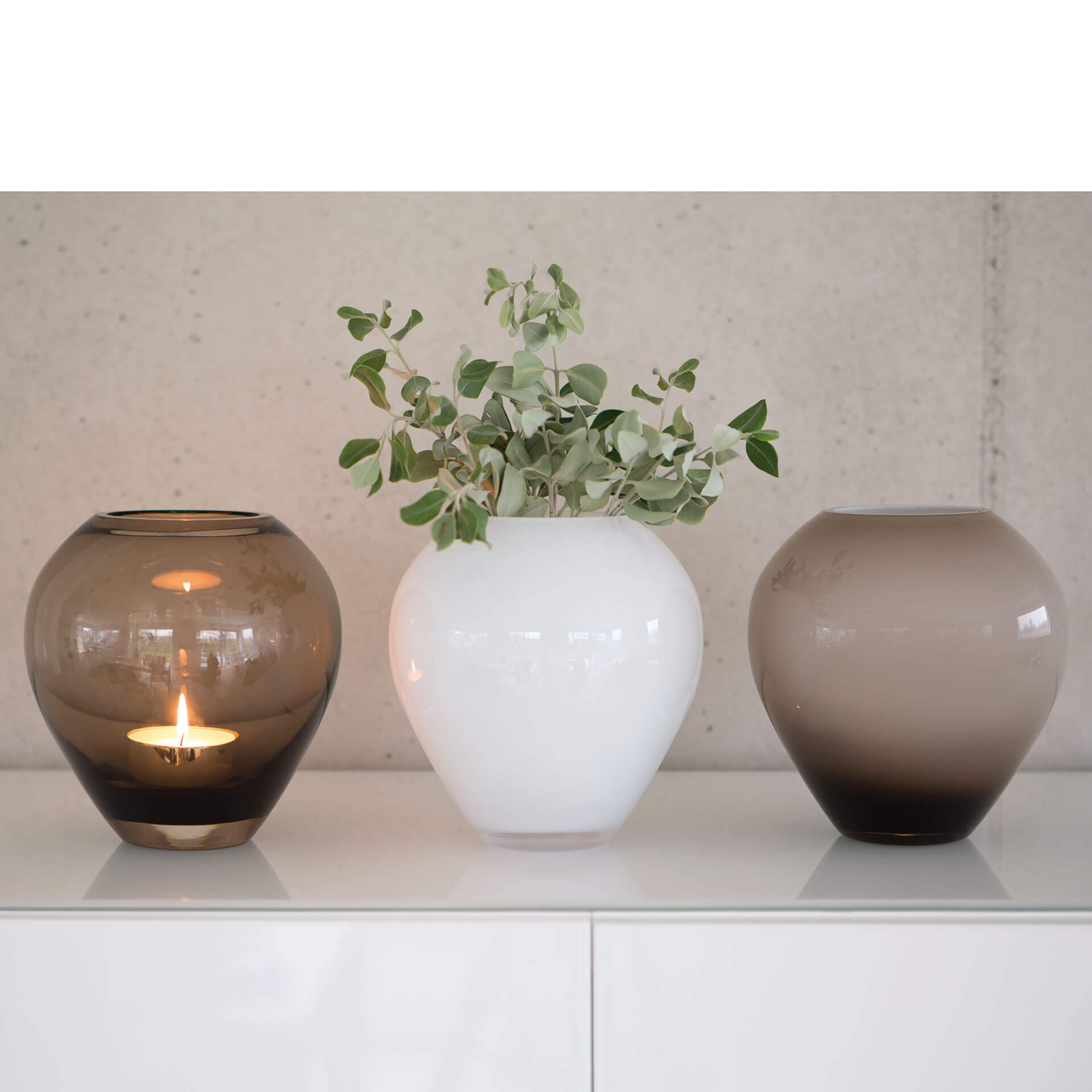 LIVIA Glasvase weiß opal