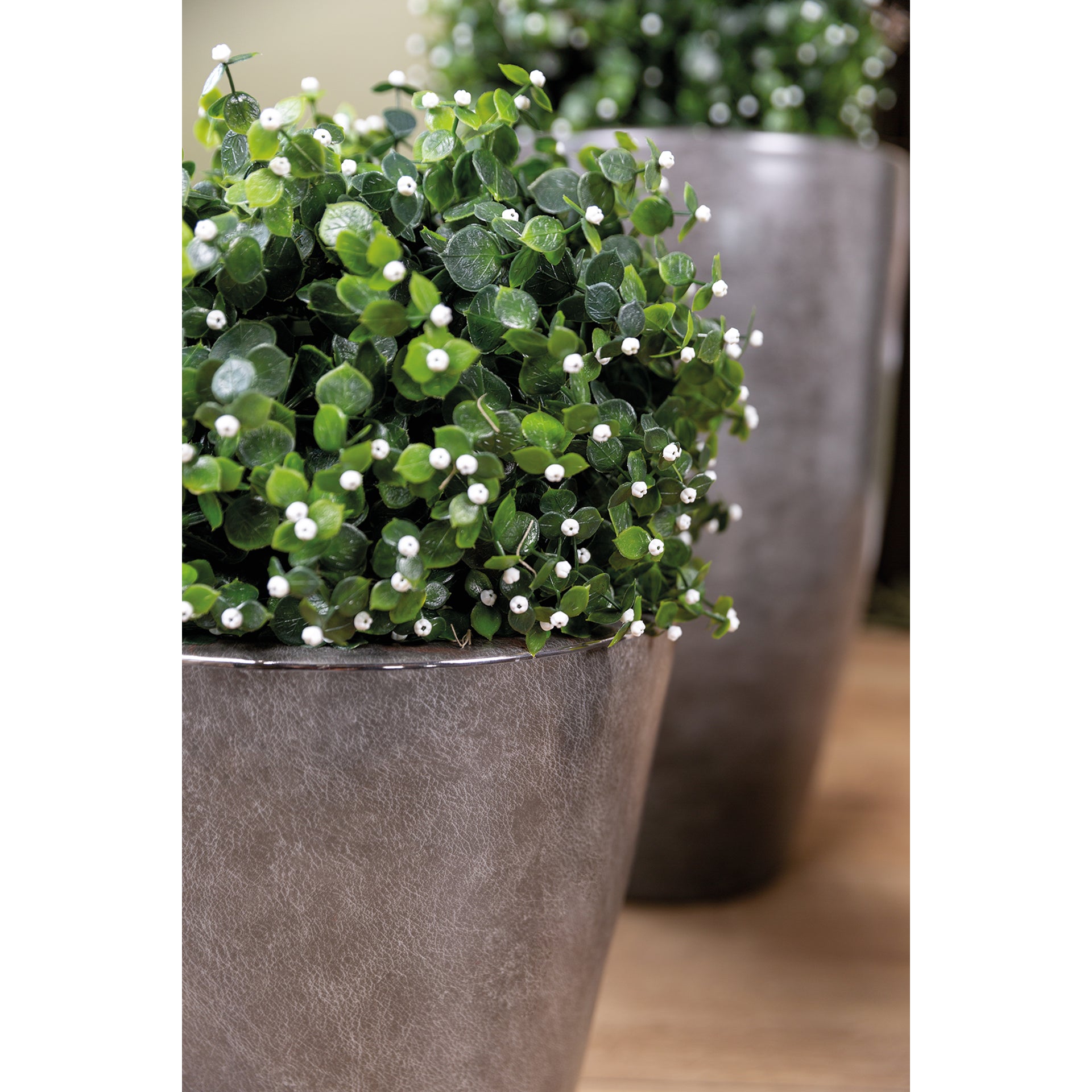 MELUA Vase silberfarben