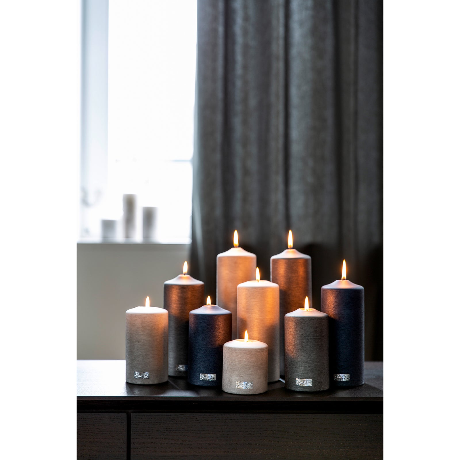 CANDLE gebürstet metallic Stumpenkerze bordeaux