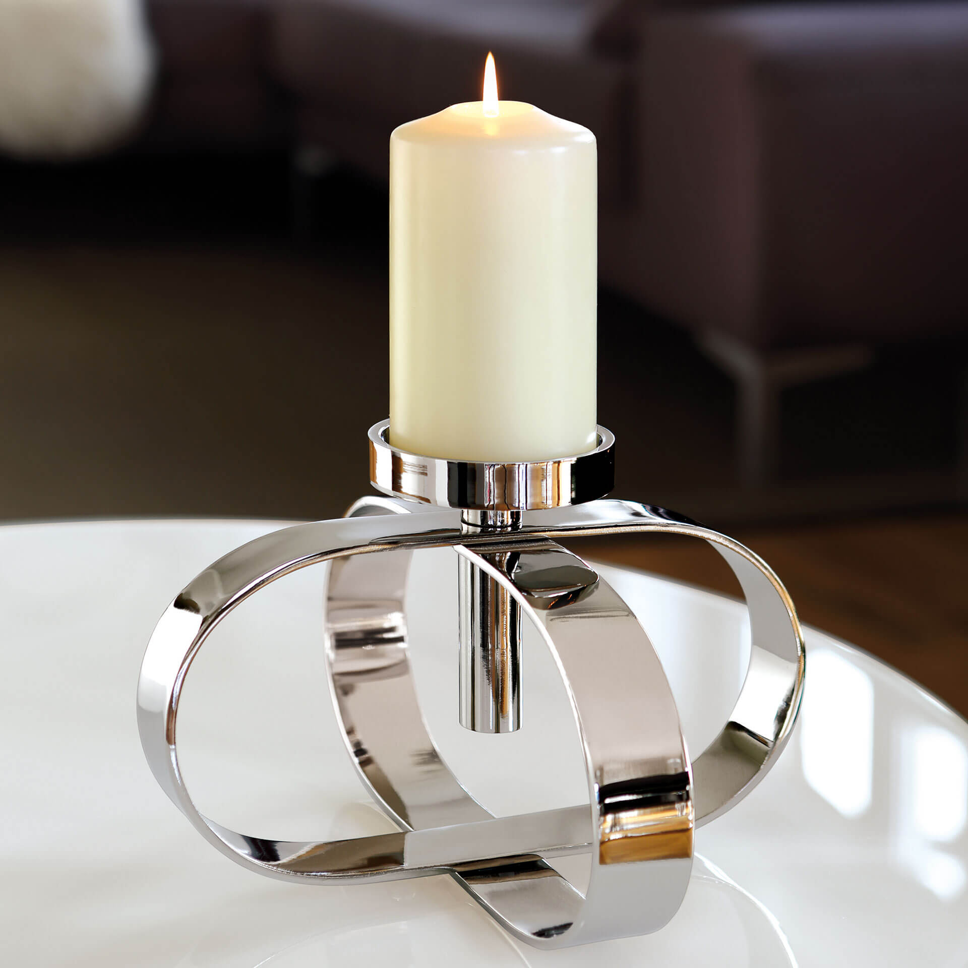 CANDLE gelackte Stumpenkerze creme