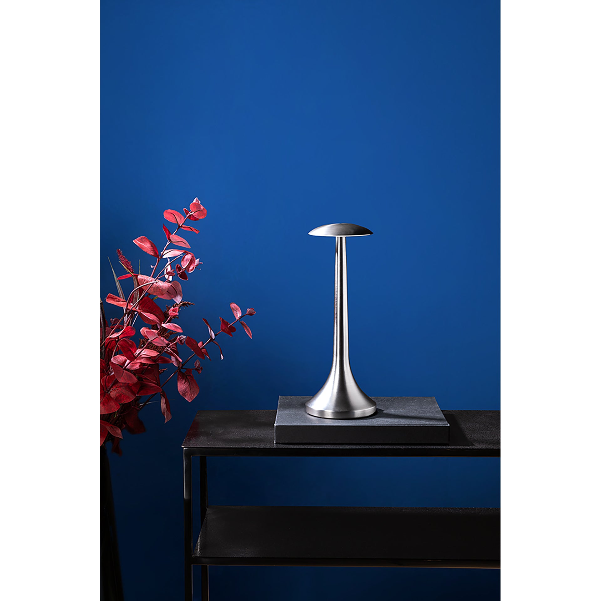 ILLUMA LED Leuchte silberfarben