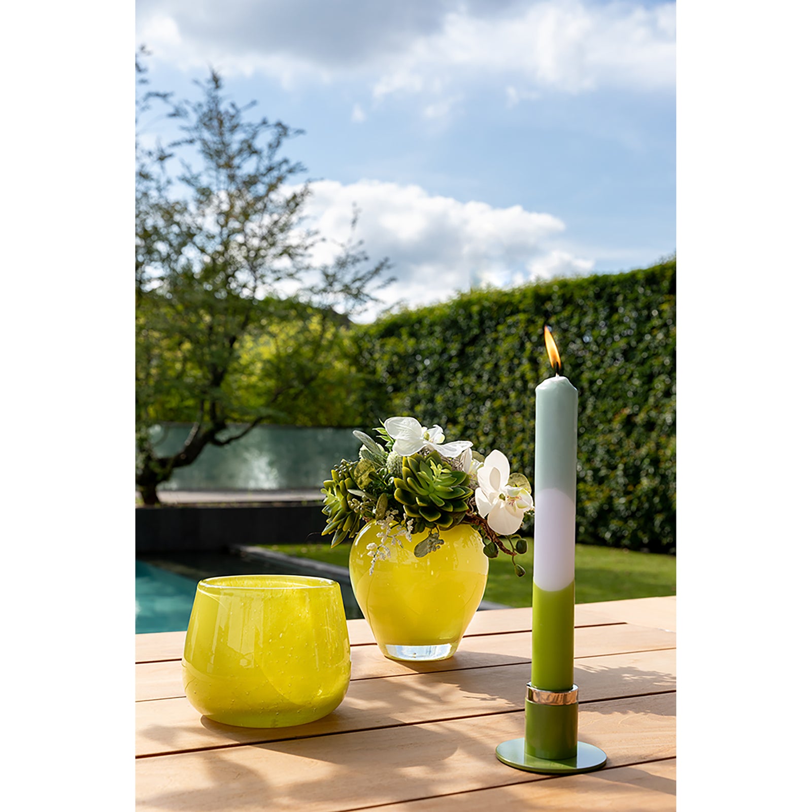 CANDLE 2 farbig getauchte Stabkerze salbei