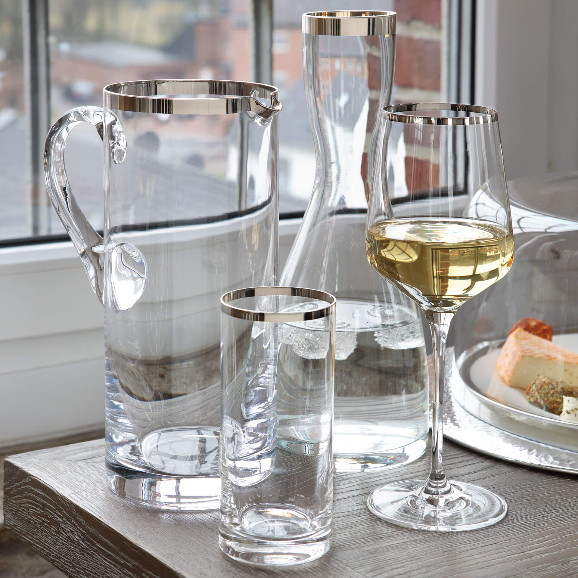 PLATINUM Glaskrug transparent